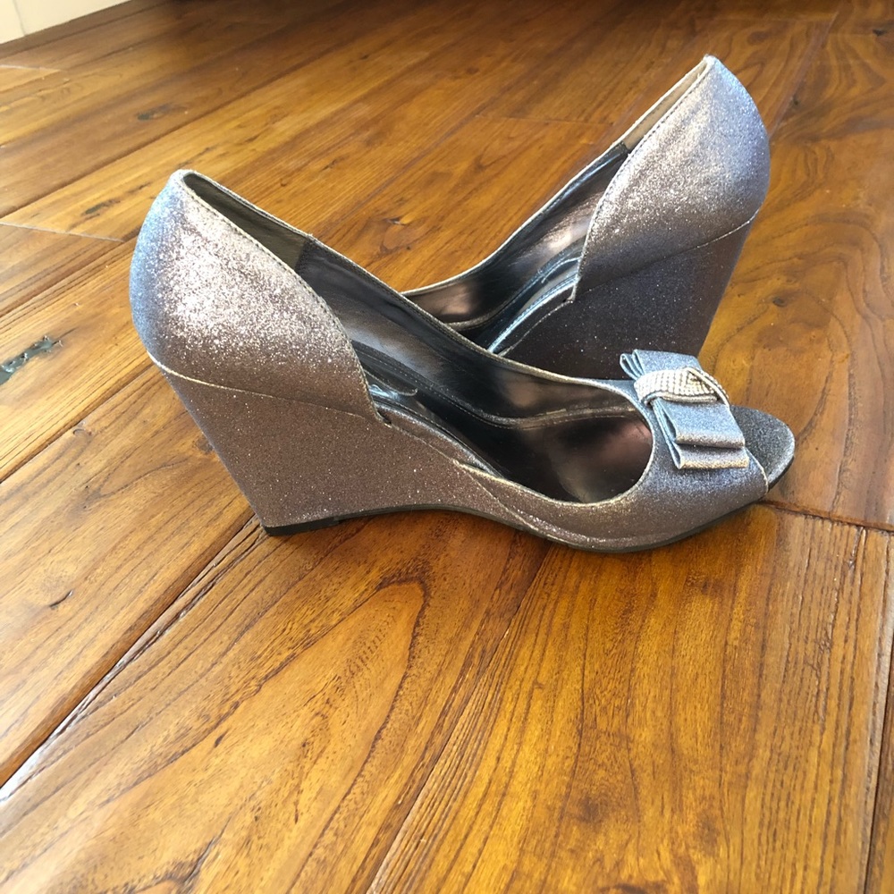 Heels - Picture 3 of 5